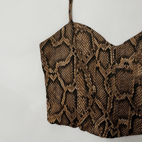 Brand new ZARA snake skin crop top- size small - Picture 3 of 7